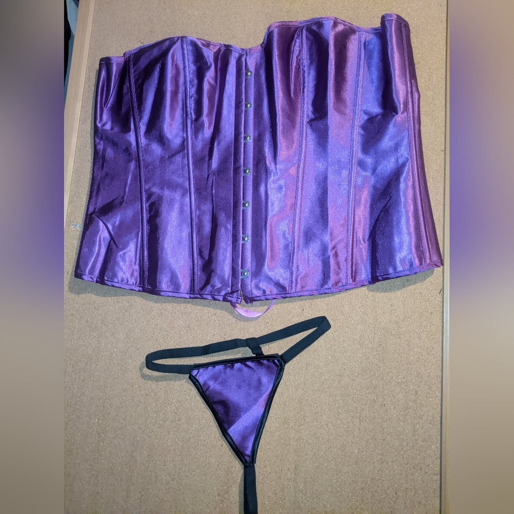 Women's New Corset 2X *read description